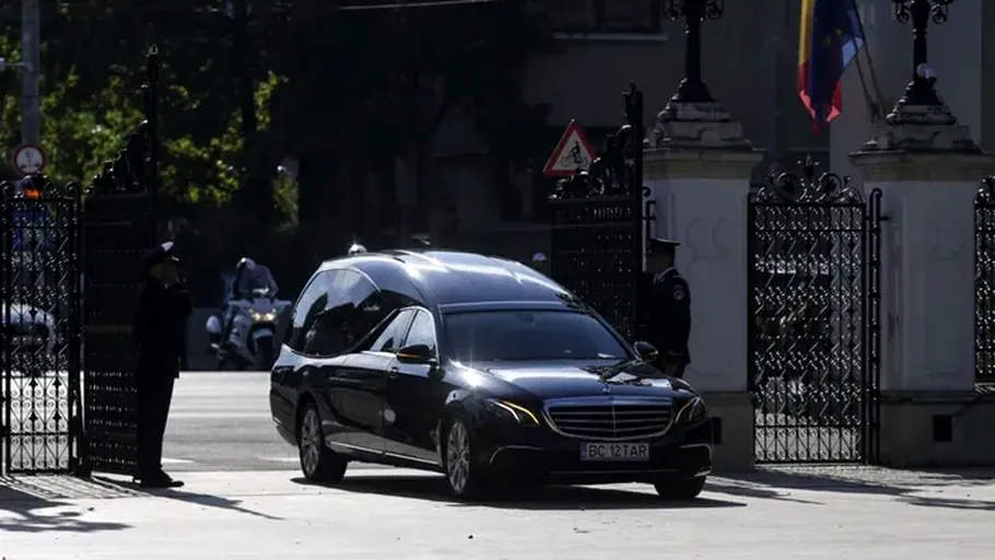 Cine este firma cu nume ciudat care s-a ocupat de funeraliile lui Ion Iliescu. Venituri record, de zeci de milioane de euro, în ultimul deceniu