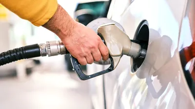 Criză de carburanți în Rusia după atacuri ucrainene asupra unor rafinării