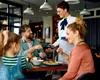 Românii ies tot mai des la restaurant: peste 6 miliarde de euro cheltuiți într-un an