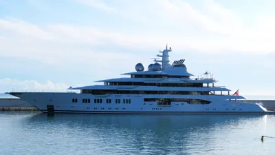 Iahtul oligarhului Kerimov, confiscat în SUA, a fost cumpărat de partenerul de afaceri al lui Trump.