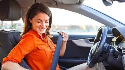 Volvo lansează prima centură de siguranță multi-adaptivă din lume. Sistemul va primi informații atât din interiorul, cât și din exteriorul vehiculului