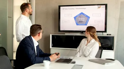 Recomandări pentru 2026 către liderii de business din România. Constantin Măgdălina, expert în tendinţe: „Primul impuls e să reduci cheltuielile. Al doilea să îngheţi iniţiativele. Ambele pot fi greşite”