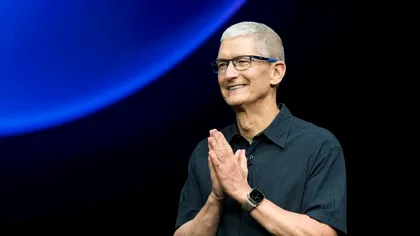 Tim Cook preia conducerea diviziei de design a Apple. Ce înseamnă Liquid Glass și cum va transforma fiecare iPhone