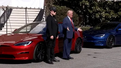 Donald Trump își retrage susținerea pentru compania lui Musk: vrea să-și vândă Tesla cumpărată de la miliardarul tech (VIDEO)