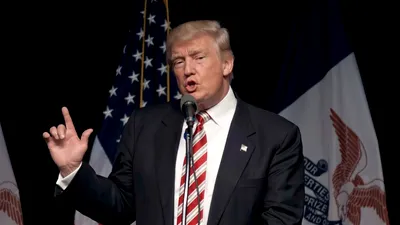 Trump duce războiul comercial la un alt nivel și anunță că va crește tarifele la importurile de oțel și aluminiu la 50%