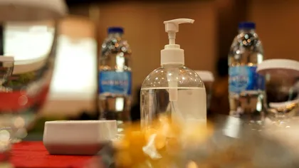 Revoluție în spitale: UE ia în calcul interzicerea etanolului din dezinfectanți