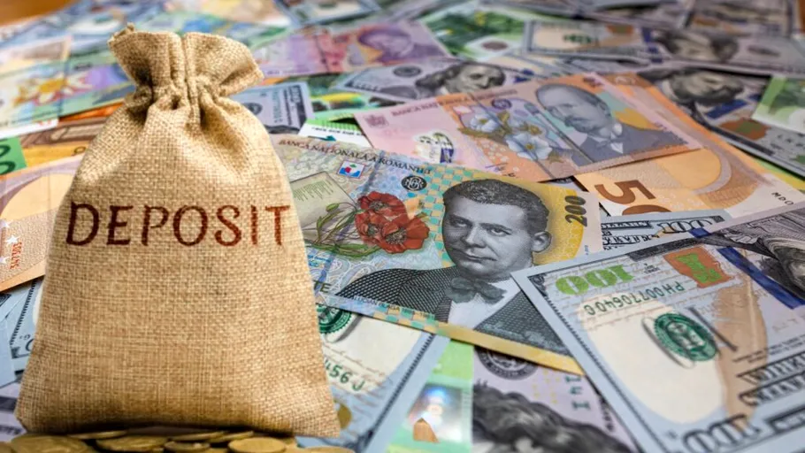 Românii continuă să își facă rezerve la bănci. Depozitele rezidenților s-au majorat cu 1,8%, în interval de un an