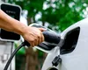 China lansează o baterie pentru vehicule electrice care oferă 150 km autonomie în 60 de secunde