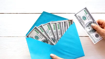 Metoda plicurilor, trendul viral care promite economisire eficientă și disciplină financiară. Care sunt avantajele dar și capcanele de evitat