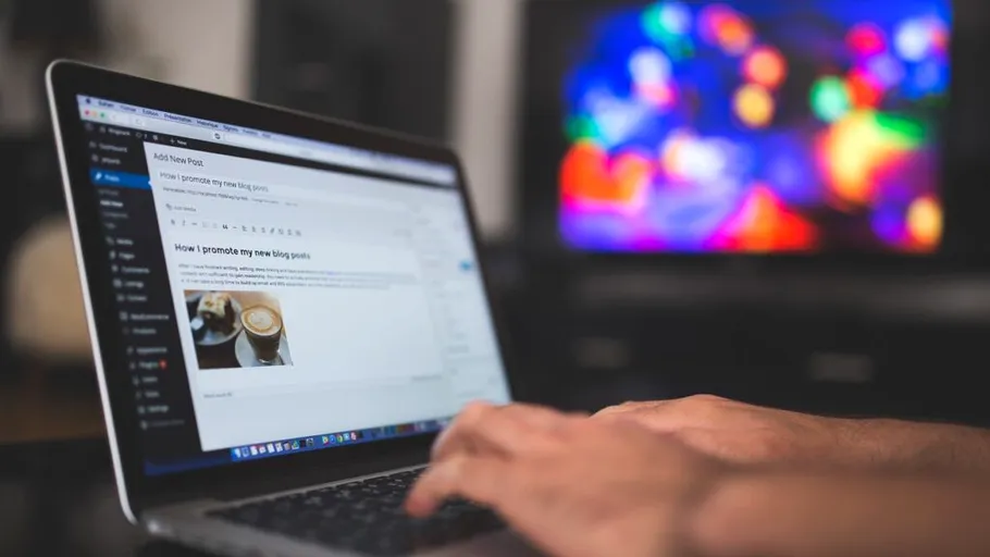 Efectele distructive ale rezumatelor AI în căutările Google: traficul publicațiilor online se prăbușește