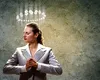 Cum se „materializează” miliarde de dolari în industria spiritualității. Pachete „premium” de iluminare și „inițieri secrete” la discount