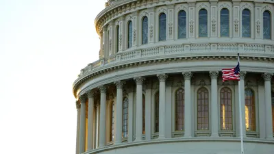 Cum îi afectează shutdown-ul guvernamental pe americanii: de la pensii sociale, la zboruri întârziate