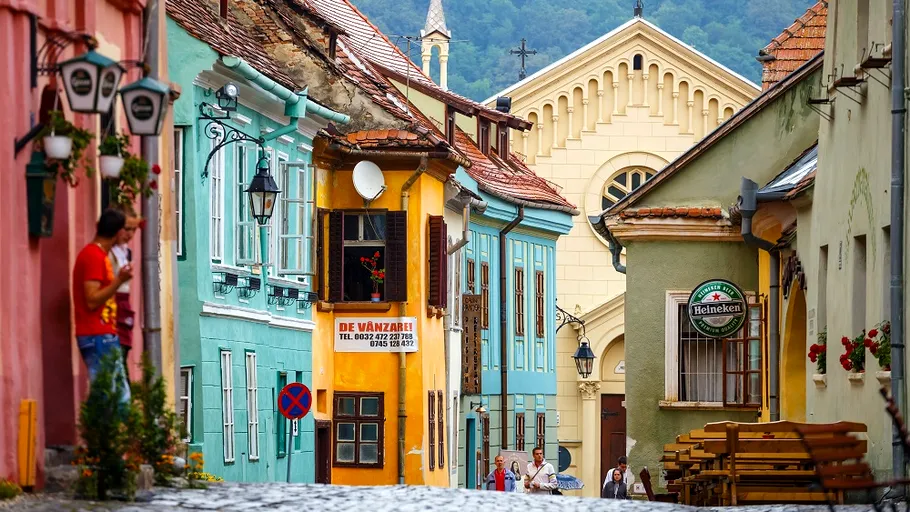 Nu stăm prea bine la capitolul turism: România, singura țară din Europa cu mai puțini turiști străini decât în comunism