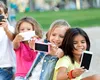 Generația Alpha crește într-o eră high tech a gratificării imediate. 2 metode ca să-i ferești de capcanele influencerilor de TikTok