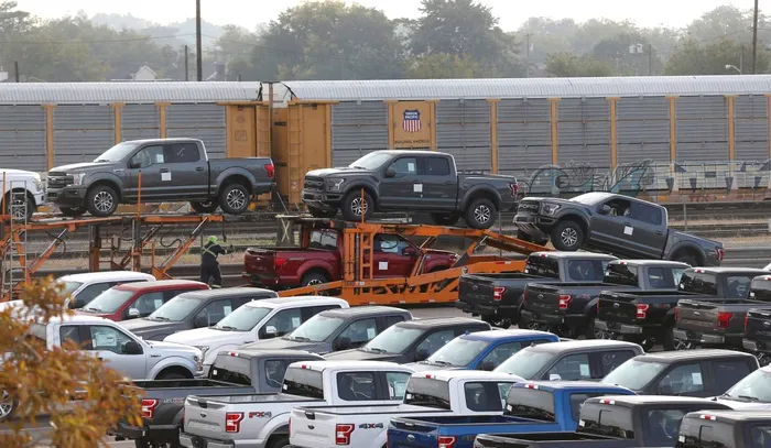 Ford, în criză: pierderi de un miliard $ din cauza unui incendiu