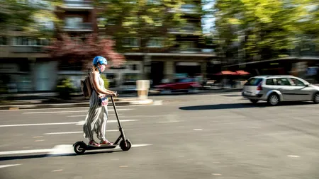 Trotinetele și bicicletele electrice nu vor mai putea circula fără RCA