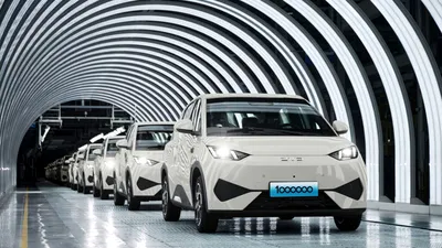 Pentru prețul mediu al unei mașini în SUA, ai putea cumpăra 5 vehicule electrice chinezești noi