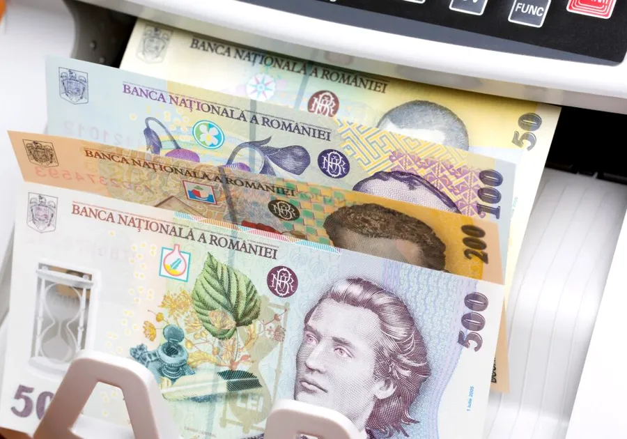 Datoria populației și a companiilor a continuat să crească în 2025. BNR avertizează asupra riscurilor pentru firme și estimează mai multe credite neplătite