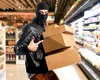 Țara europeană unde se fură ca-n codru. Hoții din magazine au provocat pierderi record de aproape 3 miliarde de euro în 2024