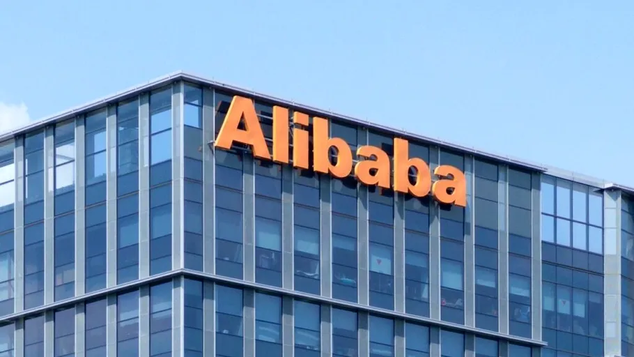 Casa Albă a acuzat Alibaba că fură datele clienților americani și le partajează cu Armata Populară