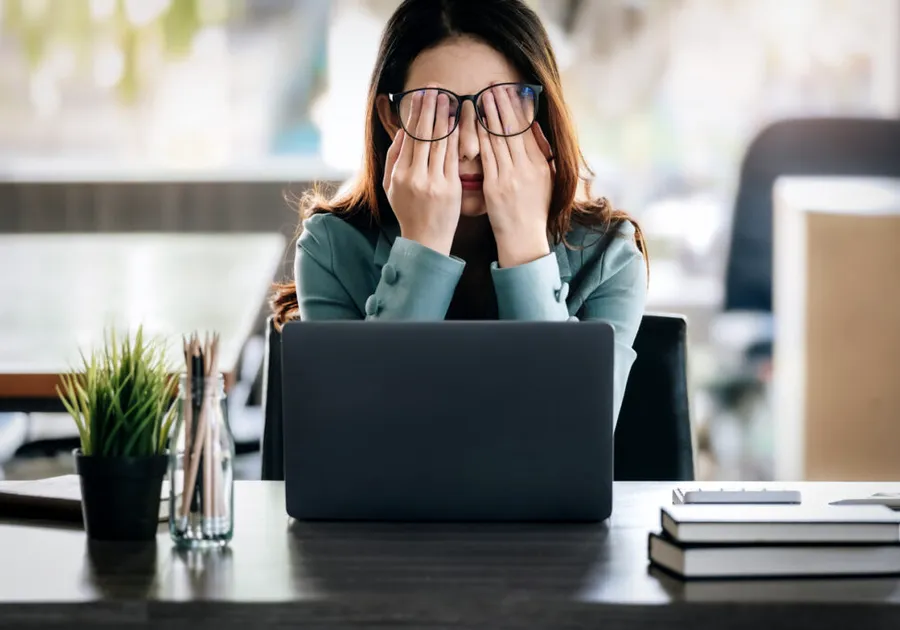 Angajații trag mai tare, dar câștigă la fel: val de nemulțumire pe piața muncii din România