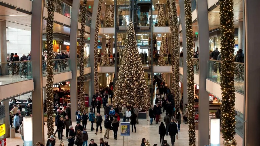 Bugetul de sărbători al românilor: cine cheltuie cel mai mult