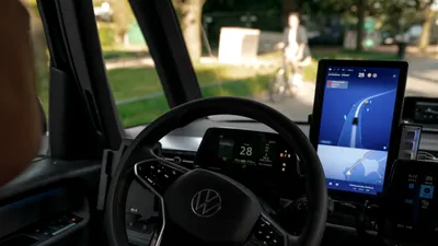 Bosch și Volkswagen dezvoltă un software de conducere autonomă 100% european