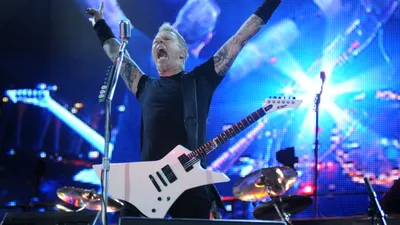 ANPC, asaltată de reclamații referitoare la procesul de vânzare online a biletelor pentru concertul Metallica. Sute de mii de fani au stat la coada virtuală